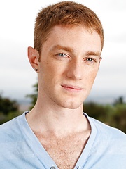 Seamus O'Rilley is a lad with a strong Irish heart, aiming to titillate - Gay boys pics at Twinkest.com