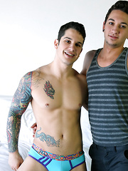 Pierre Fitch Fucks Seth Corrigan - Gay boys pics at Twinkest.com