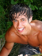Enjoy Alfonso Ruiz, one of the hottest guys one will ever see - Gay boys pics at Twinkest.com