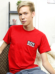 Toy Play With Hung Tyler! - Gay boys pics at Twinkest.com