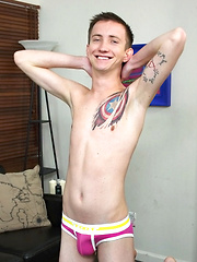 A Massive Dildo Sexy Skyler - Gay boys pics at Twinkest.com